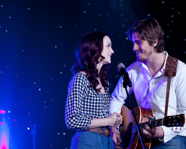 Leighton Meester and Garrett Hedlund